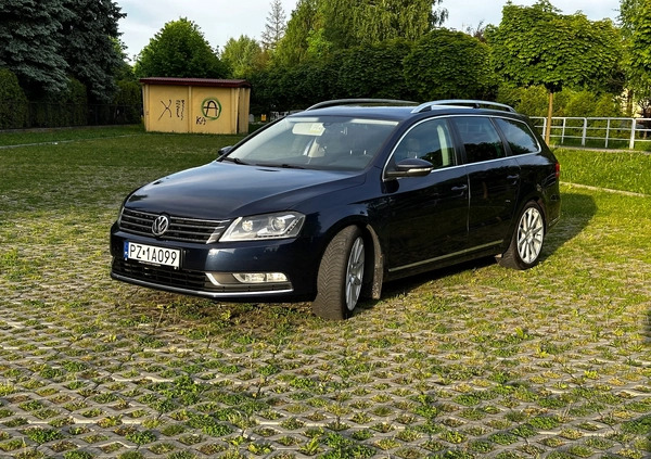 Volkswagen Passat cena 35500 przebieg: 320000, rok produkcji 2012 z Rzeszów małe 301